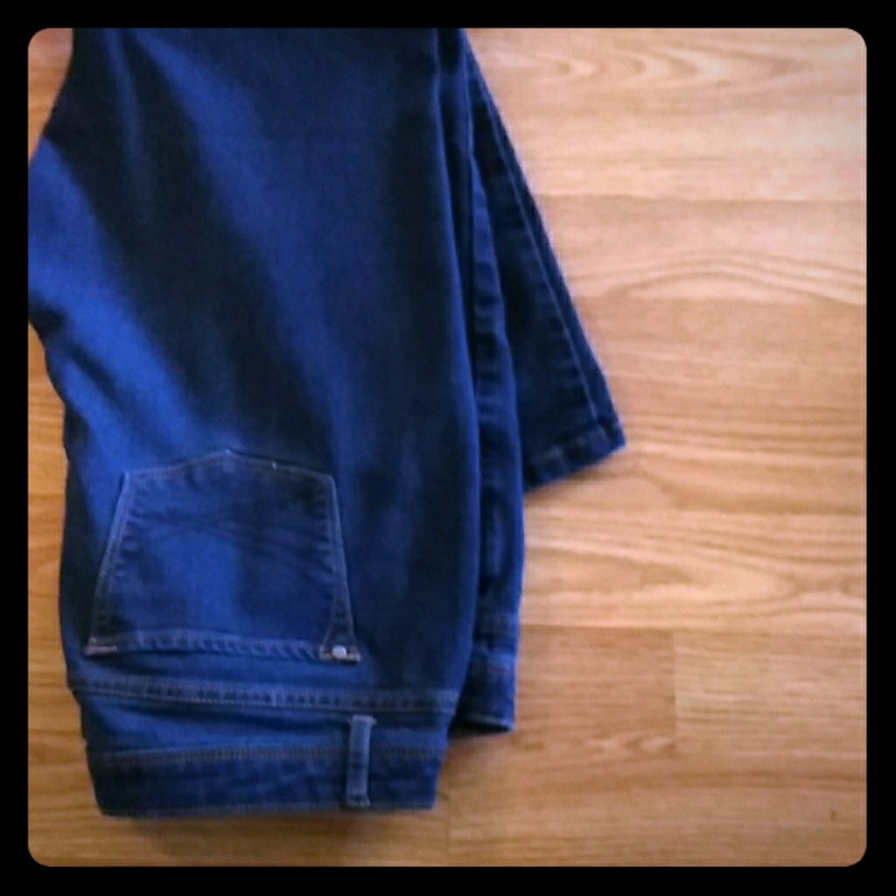 Vera Wang capris